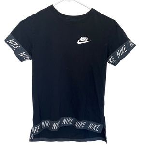 Girls Nike Tee